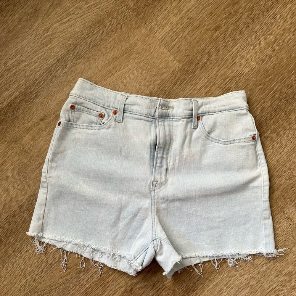 Levis shorts in light blue